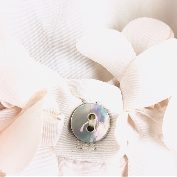 Countess Luann Top w/ Buttons and Flower Detail - Picture 5 of 6